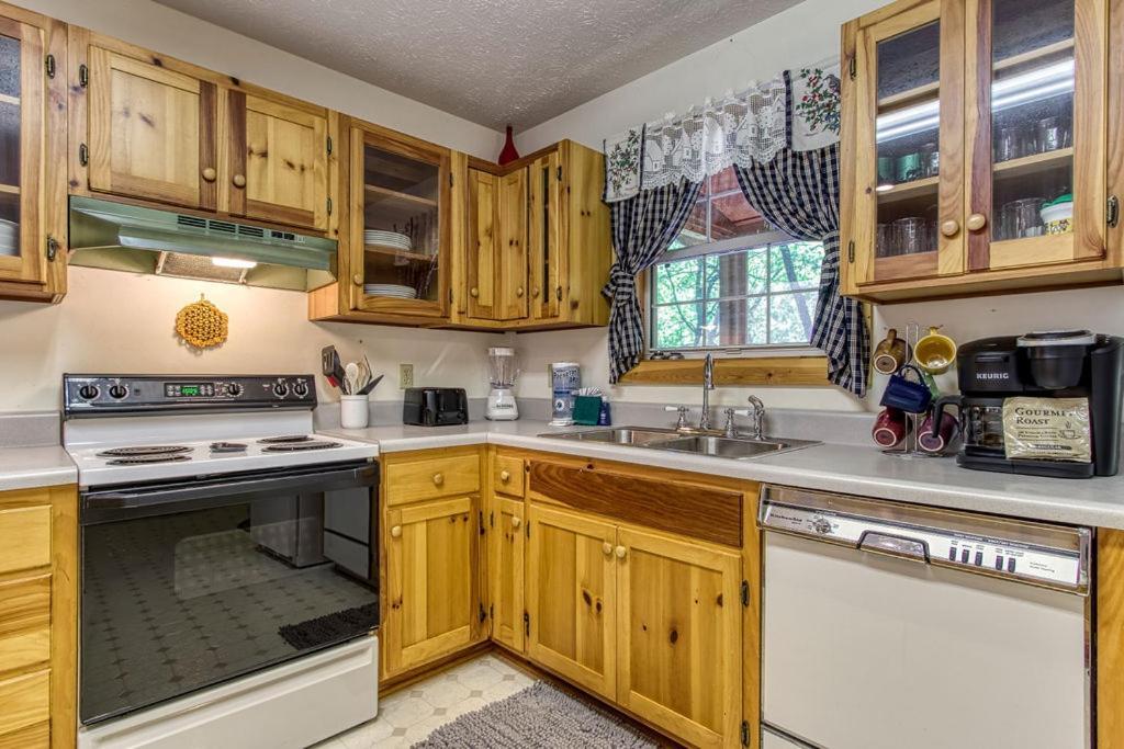 Laurel Cottage, 1089 Free Tickets Each Paid Day, Dollywood And More Sevierville Exterior photo
